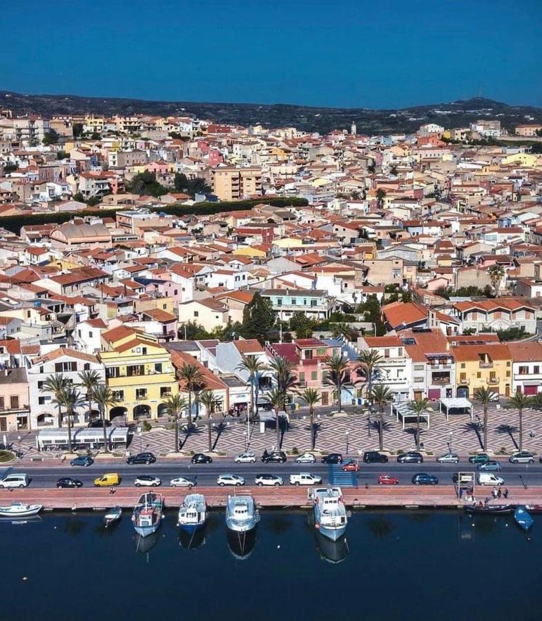 Casa Vacanze SantʼAntìoco المظهر الخارجي الصورة